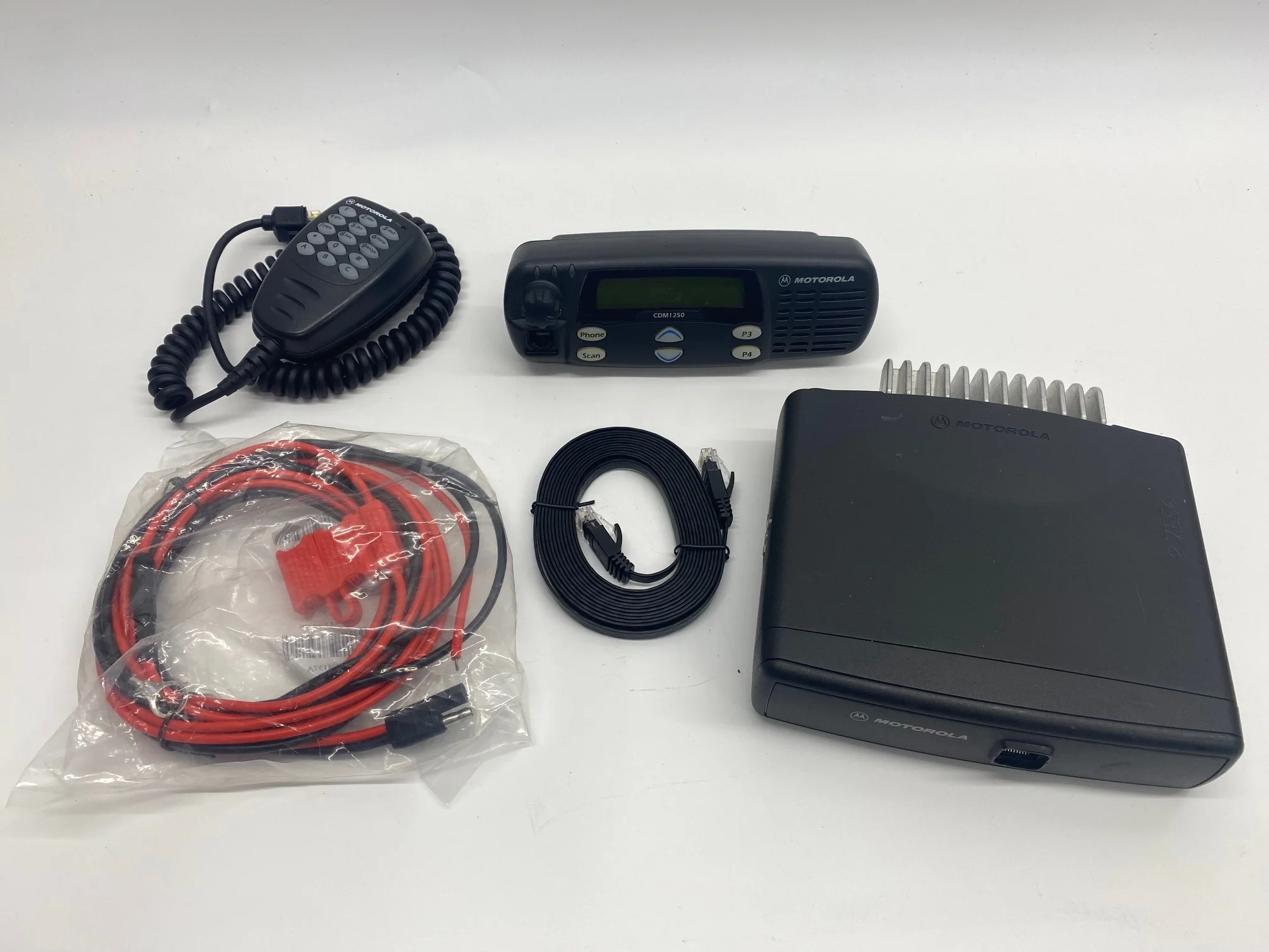 Motorola CDM1550LS Remote Head Bundle AAM25KKF9DP6AN 45-Watt VHF Mobile Radio COMPLETE Bundle - CDM1550 LS Questions & Answers