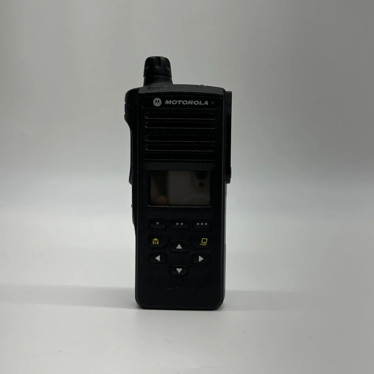 Motorola APX4000 H51SDF9PW6AN Single Knob UHF 2 Digital Portable Radio Questions & Answers