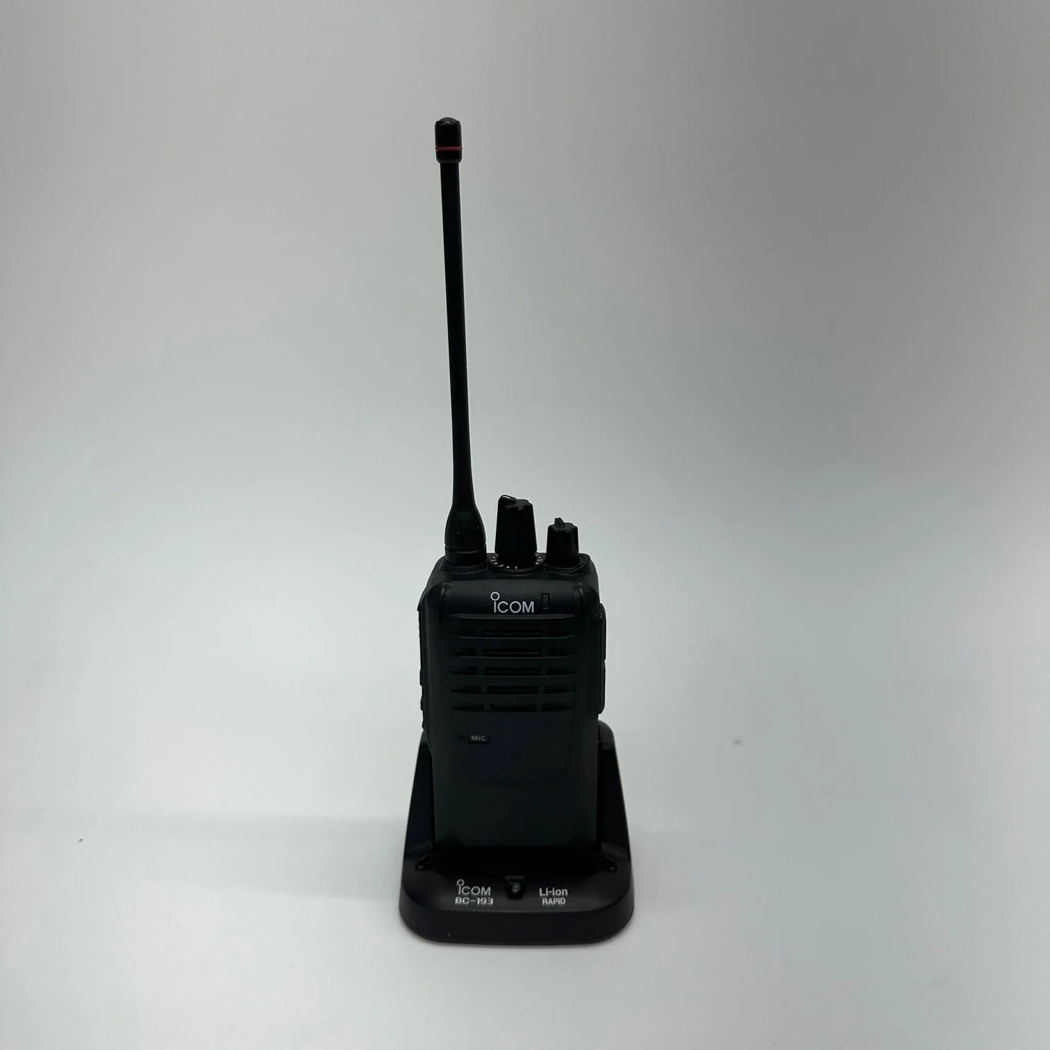 ICOM IC-F4001 Portable UHF Radio F4001 Questions & Answers