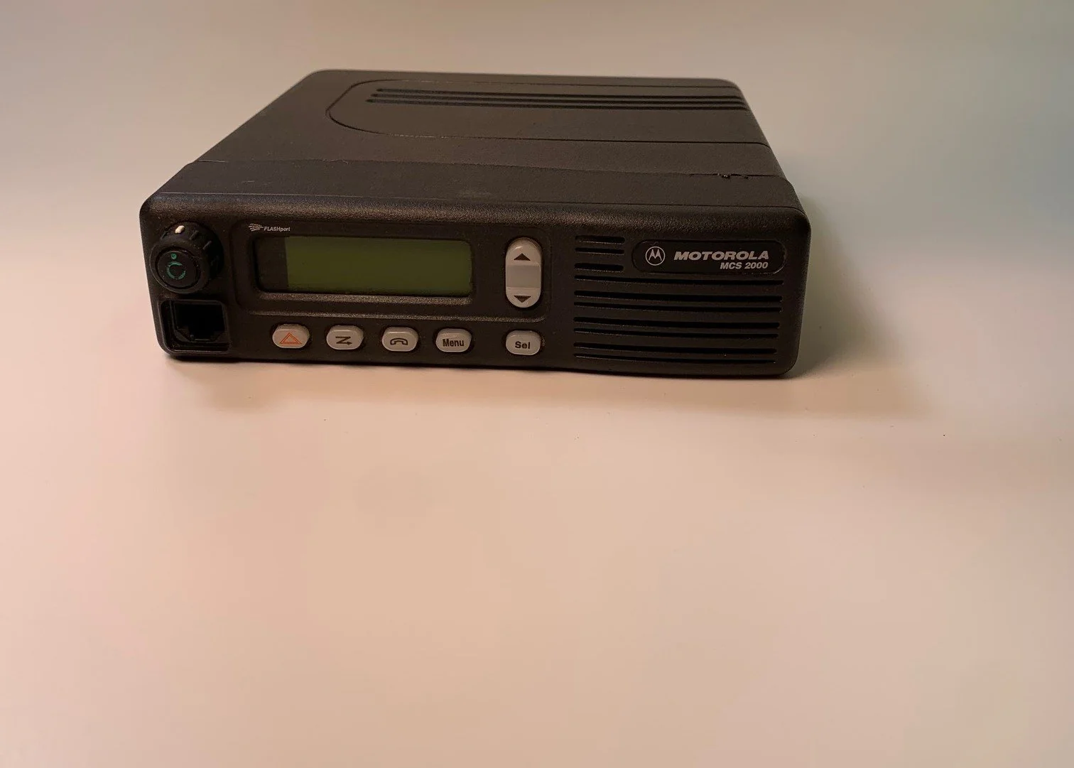 Motorola MCS 2000 M01UGL6PW4BN Mobile Radio Questions & Answers