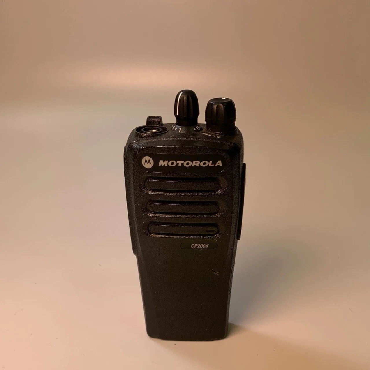 Motorola CP200D AAH01QDC9JC2AN UHF Digital Portable Radio Questions & Answers