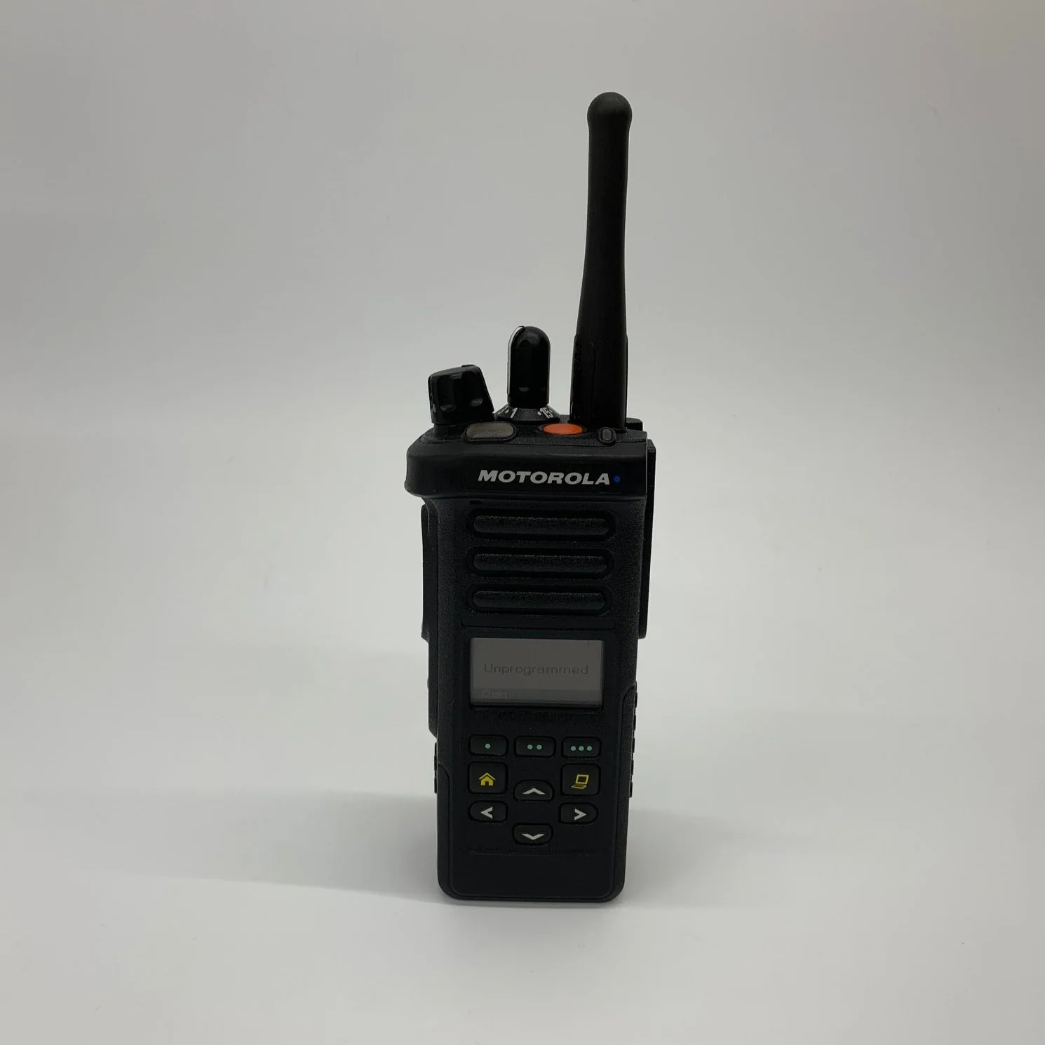 Motorola APX4000 H51UCF9PW6AN 800 MHz Digital Portable Radio Questions & Answers