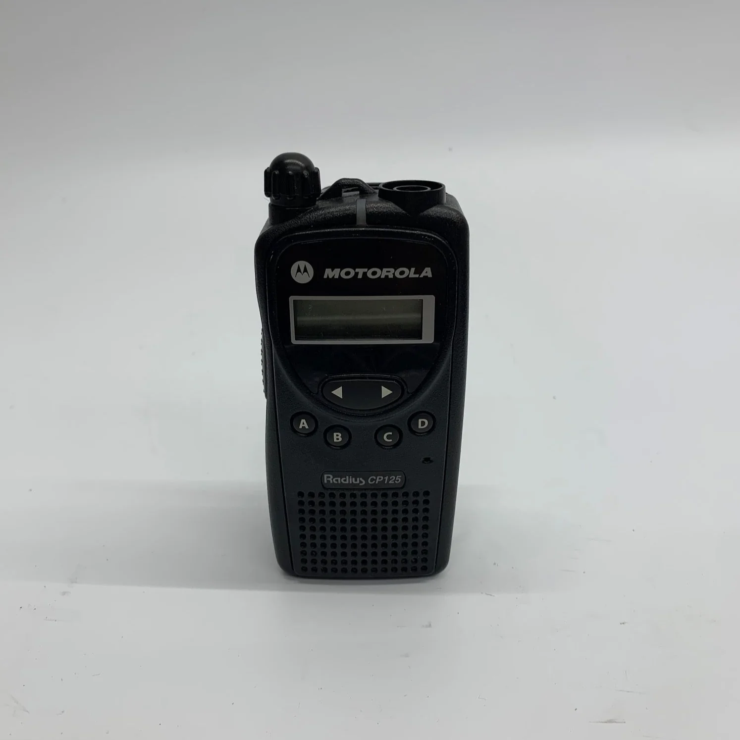 Motorola CP125 AAH49KDF8AA1AC VHF Portable Questions & Answers