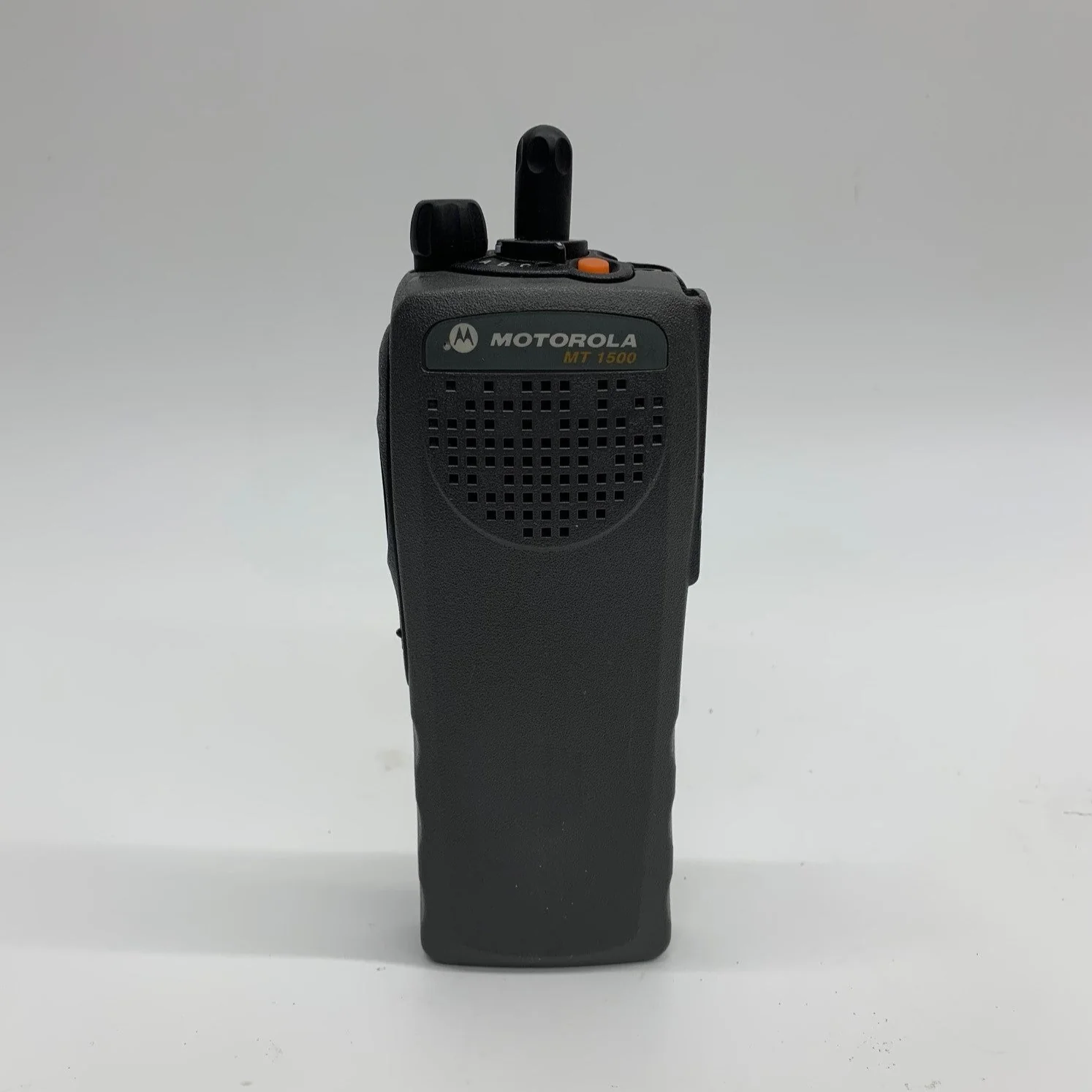 Motorola MT1500 H67UCC9PW5AN P25 800 MHz Portable Questions & Answers