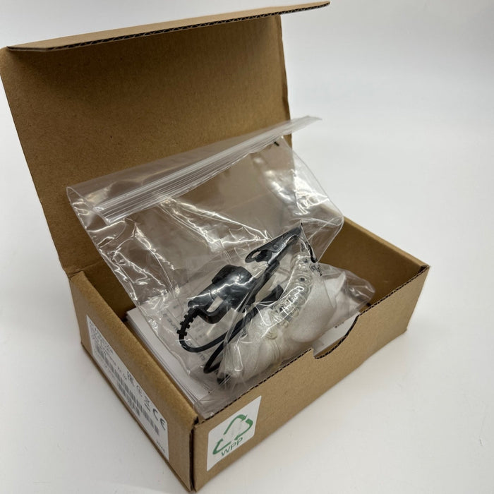 Motorola PMLN7052A 1-Wire Surveillance Kit with Microphone for XPR Series - HaloidRadios.com