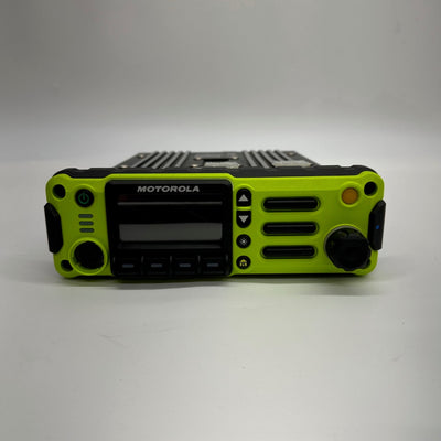 Motorola APX7500 M30TSS9PW1AN Dual Band VHF 800 MHz Mobile with Green O2 Control Head - HaloidRadios.com