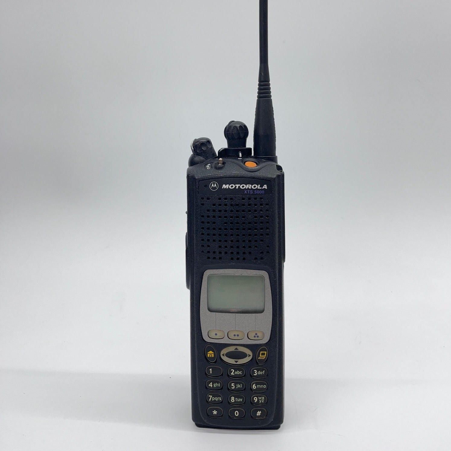 Motorola XTS5000 H18UCH9PW7AN 800 MHz Model 3 Portable P25 M3